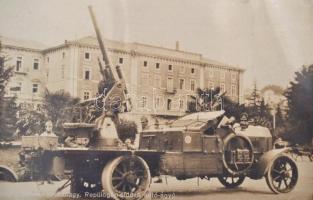 Különleges, egyedi összeállítás a cs. és kir. automobilos csapatokról, 1 db nemzetiszínű kartonon, 2...