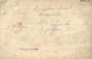 1929 Balatoni kirándulás a Helka személyszállító csavargőzös fedélzetén, csoportkép / Trip on Helka,...