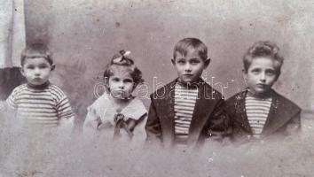 cca 1880-1900 Egy doboznyi nagy fotó tétel, összesen 150 db, különböző méretben