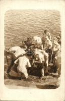 Osztrák-magyar matrózok fürdenek és hajat mosnak a fedélzeten / K.u.K. Kriegsmarine / Austro-Hungarian mariners bathing and washing hair on board. photo