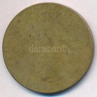 ~1930. "Magyar Országos Lawn Tennis Szövetség 1907-1932" aranyozott Br díjérem (36mm) T:2 ...