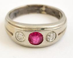 Jelzett, mesterjegyes, köves ezüst gyűrű, sérüléssel / Silver ring size: 65, 11,2 g