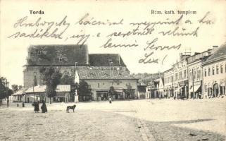 Torda, Turda; Római katolikus templom, utcakép, Szabó István üzlete, Cajzágó gyógyszertára  / church, street, shops, pharmacy