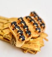 Több soros 18K arany karlánc. Jelzett, bőr tokkal.  / 18 C massive gold bracelet with leather case 7...