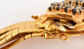 Több soros 18K arany karlánc. Jelzett, bőr tokkal.  / 18 C massive gold bracelet with leather case 7...