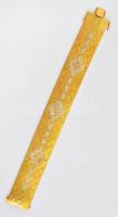 Többszínű fehér és sárga arany 18K arany karkötő. Jelzett, bőr tokkal.  / 18 C massive gold bracelet...