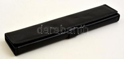 Többszínű fehér és sárga arany 18K arany karkötő. Jelzett, bőr tokkal.  / 18 C massive gold bracelet...