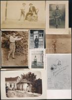 cca 1910 Vadászok, puskások 4 db fotó és fotólap + 11 db egyéb fotó