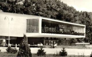 Badacsony - 8 db modern városképes lap: Borkóstoló, Aszú válogatás, Hegyalja, Móló, autóbusz, Tátika...