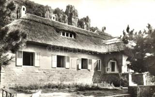 Badacsony - 8 db modern városképes lap: Vasútállomás, Rodostó turistaház, SZOT étterem, Hableány étt...