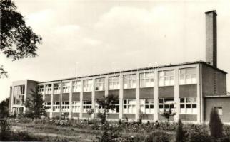 Berettyóújfalu - 8 db modern városképes lap: Calvin tér, Református templom, Kossuth Lajos utca, Tan...