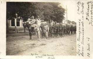 1918 Die 12. Kompanie beim Einmarsch in Zeiden / A 12. lovas század bevonul Feketehalomra, parancsnokok neve feliratozva a fotón / WWI Austro-Hungarian K.u.K. 12th regiment marches in Codlea, commanders&#039; names on the photo. photo (EK)