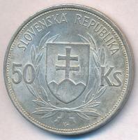 Szlovákia 1944. 50K Ag "Függetlenség 5. évfordulója" T:2 patina 
Slovakia 1944. 50 Korun ...