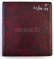 291db-os vegyes külföldi fémpénz gyűjtemény érmetartó albumba rendezve, egy-két Ag érmével, közte Am...