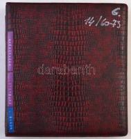 152db vegyes külföldi fémpénz albumba rendezve, közte 3db Ag érme, benne Bulgária, Hollandia, Kanada...