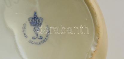 Oscar Schlegelmilch ékszeres dobozka, matricás,  jelzett, kopott, d: 8 cm,