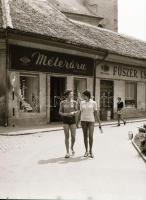 cca 1960 Krisch Béla (1929-?) kecskeméti fotóművész hagyatékából 28 db vintage negatív, 4,5x6 cm