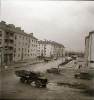 cca 1959 Kazincbarcika feliratú negatívtartó tasakban 38 db vintage negatív Kotnyek Antal (1921-1990) budapesti fotóriporter hagyatékából, 6x6 cm