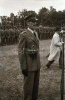 1948. augusztus 20., Katonatisztek avatása a Kossuth Akadémia előtt, főtisztek jelenléte, fegyverzet...