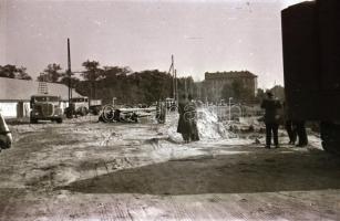 cca 1948 Teherautók tétele, 12 db vintage negatív Rózsa György (?-?) budapesti fotóriporter hagyaték...