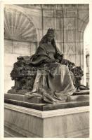 Budapest - 9 db régi városképes lap: köztéri szobrok