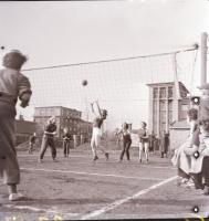 cca 1963 Budapest, X. ker., kőbányai városképek, épületek, 21 db vintage negatív Keveházi János (?-?...