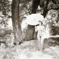 cca 1979 Szolidan erotikus felvételek, 8 db vintage negatív Menesdorfer Lajos (1941-2005) budapesti ...