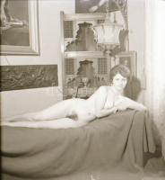 cca 1935 Sztereó akt felvétel, vintage negatív, 6x12 cm