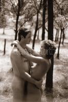 cca 1976 Akt modellek fotózása, szolidan erotikus felvételek, 36 db vintage negatív, 24x36 mm