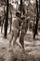 cca 1976 Akt modellek fotózása, szolidan erotikus felvételek, 36 db vintage negatív, 24x36 mm