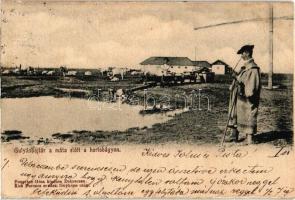 1902 Hortobágy, Gulyásbojtár a máta előtt, folklór, gémeskút. Pongrácz Géza kiadása, Kiss Ferenc felvétele (EK)