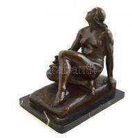 Lányi Dezső (1879-1951): Ülő női akt könyvvel 1929. Bronz, jelzett, márvány talapzattal a márványon apró lepattanással, m:24 cm, 26×14 cm