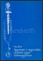 Papp József: Hagyományok és tárgyi emlékek az Eötvös Loránd Tudományegyetemen. Bp., 1982, ELTE. Kiad...
