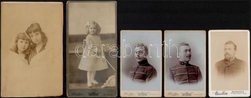 cca 1900 Keményhátú műtermi portréfotók, közte katonai, 12 db, 10,5x6,5 és 20,5x11 cm