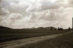 cca 1940 Budapest BNV, Szent Jobb körmenet, városképek 36 db  fotónegatív negatív tartóban