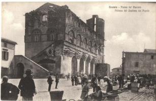 Orvieto, Piazza del Mercato, Palazzo del Capitano del Popolo / market square with vendors, palace