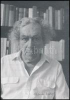 Faludy György (1910- 2006) Kossuth-díjas magyar költő, műfordító aláírása, kivágáson 15x22 cm