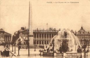 Paris - 2 pre-1945 French town-view postcards: La Place de la Concorde, L'Église Sainte-Madelei...