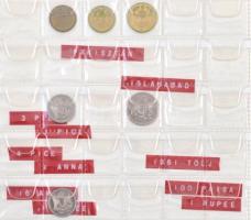 22db vegyes külföldi érme, érmetartó albumban, 10 berakólappal, használt állapotban.
22pcs of vario...