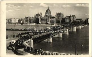 Budapest, Kossuth híd, Parlament. Művészeti Alkotások