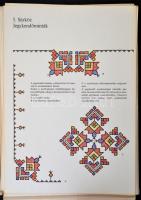 Németh Pálné: Sárközi, sióagárdi, Kapos menti hímzések. Minerva Kézimunkaalbumok. Bp.,1981, Közgazda...