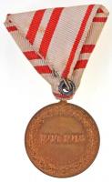 Ausztria 1932. "Háborús Emlékérem 1914-1918" aranyozott Br kitüntetés, hátlapon "GRIE...