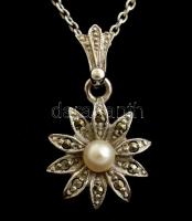 Ezüst(Ag) vékony anker nyaklánc, gyöngyös-markazitos virág függővel, jelzett, h: 40,5 cm, 2,1x1,4 cm...