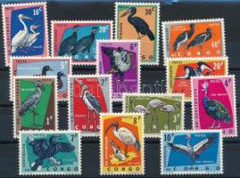Bird motive 24 diff stamps, incl complete sets, stamps with tabs Madár motívum 24 db klf bélyeg, köz...