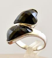 Ezüst(Ag) szív alakú kövekkel díszített gyűrű, jelzett, méret: 57, bruttó: 7,3 g