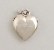 Ezüst(Ag) szív függő, jelzett, 2,4x1,8 cm, nettó: 3,1 g