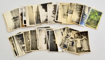 cca 1940 Ismeretlen dunaharaszti család fotói (településről, árvízről, hóviharról: 24 db családról: 16 db ), összesen: 40 db, 7×4,5-8×5,5 cm