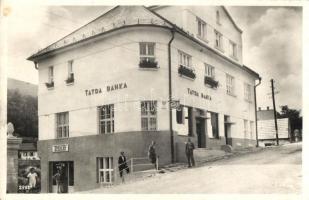 Kékkő, Modry Kamen, Blauenstein; Tatra Banka, Magyar József könyv és papírkereskedése, Kemény Dávid üzlete / bank, shops