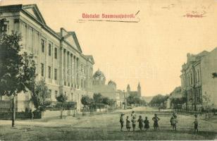 Szamosújvár, Gherla; Víz utca. W. L. 1884. / street view (EK)