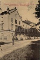 Nagyszeben, Hermannstadt, Sibiu; Helyőrségi kórház. Budovszky L. kiadása / Garnisons-Spital / garrison hospital